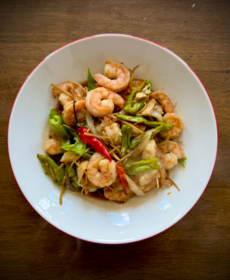 Goong Pad Khing (Stir-Fried Shrimp With Ginger)